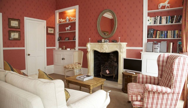 Classically furnished 2 bed in Pimlico