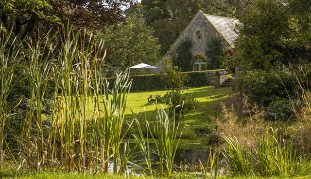 Coach House is a detached property in the grounds of the 16th century Old Rectory.