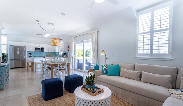 Coastal Themed Condo in Palm Cay - Secure Gated Community, Beach & Pool Access