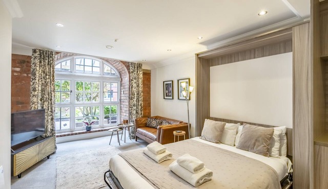 Cocoa Suites 9 - sleeps 2 guests in studio apartment
