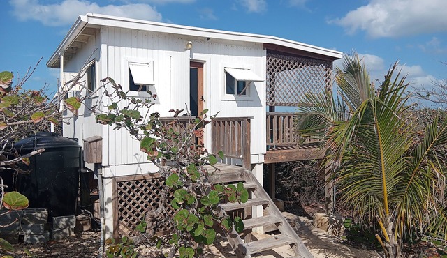 Cocolobba Cottage by the Sea in Whale Point