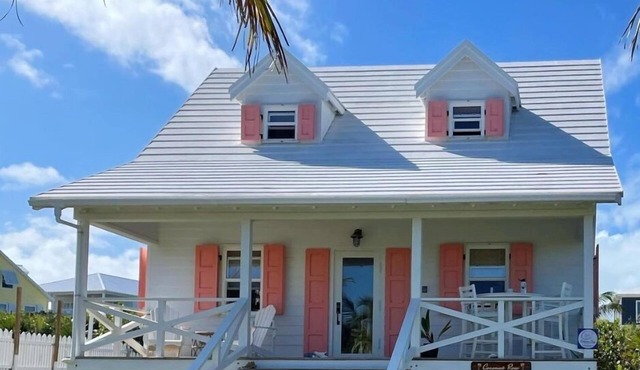 Coconut Row - 3 bedrooms/2 bathrooms across from the beach!