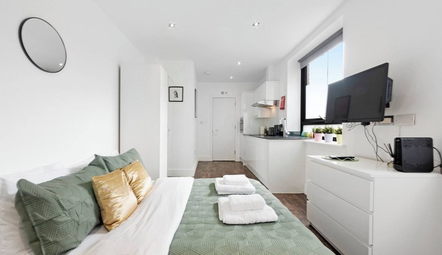 Colina Rd N15 🚇 Turnpike Lane | Ground Floor