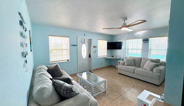Come see the View at the Sea-View