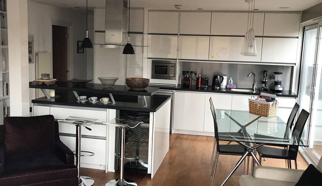 Cool 2-bed penthouse, with a 40 sqm terrace, stunning views on the city