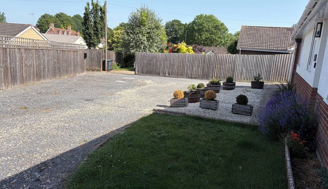 Cost Country Retreat near Stonehenge & Salisbury