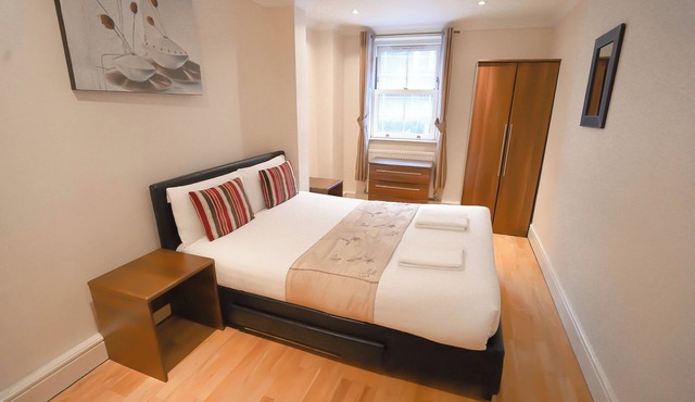 Cosy 2-Bed 2 Bathroom Apartment in London