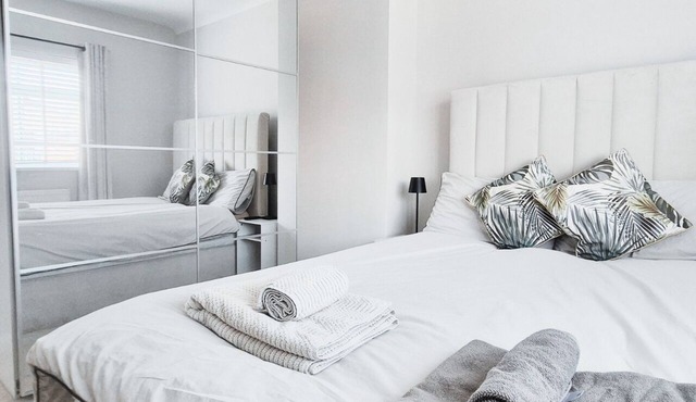 Cosy 2BR House on Quiet Street
