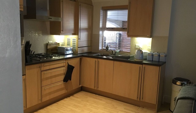 Cosy home from home in the heart of Old Town Swindon