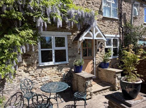 Cotswold Cottage