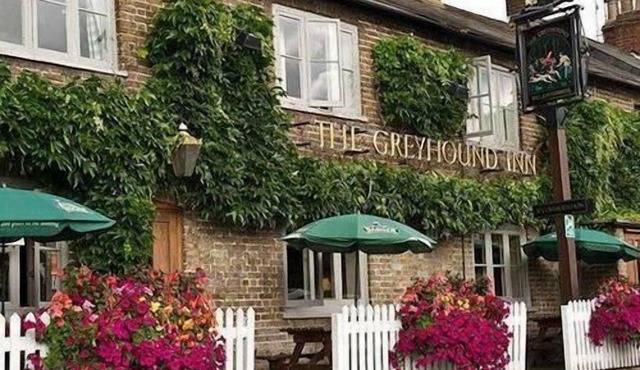 Cottage at The Greyhound Inn Aldbury
