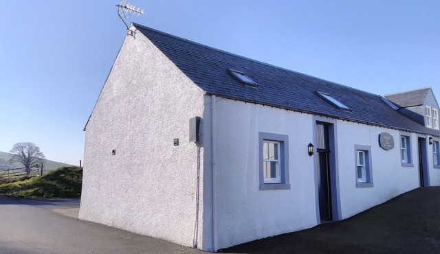Cottage in peaceful Borders village close to Kelso