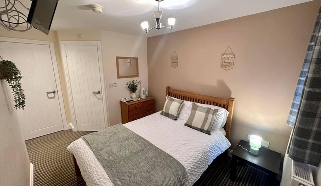 Courtyard Rooms, 1-Bed Studio, Sleeps 2, Pets Ok