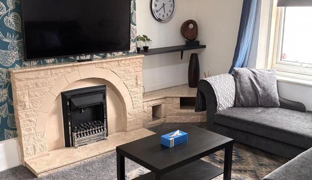 Coxon - 5 Bdrm 6 beds Perfect 4 contractor