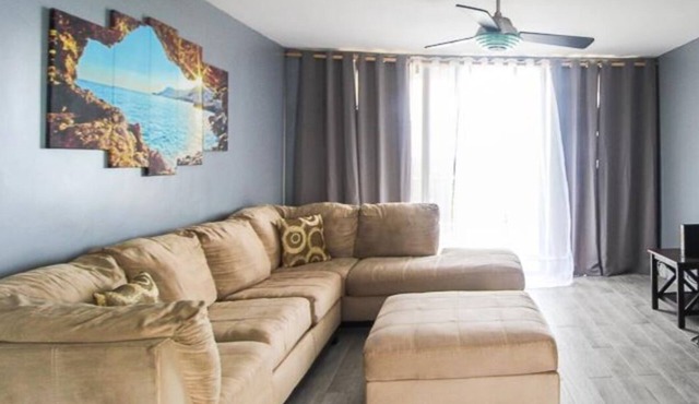 Cozy 2-bedroom apartment in fabulous Freeport with 4 balconies & plenty of space