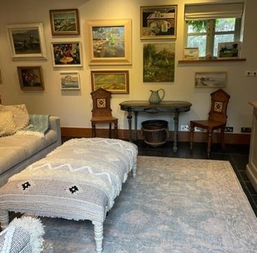 Cozy Cottage Retreat in Surrey Hills