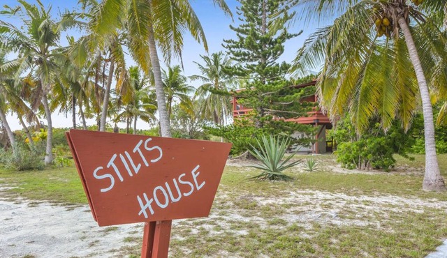 Cozy Stilts House with Huge Yard
