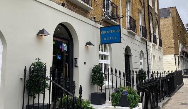 Crestfield Hotel