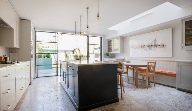 Crondace Road by onefinestay