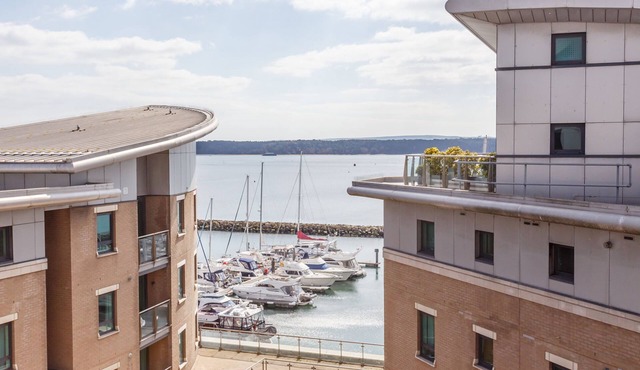 Crow's Nest - Directly on Poole Quay