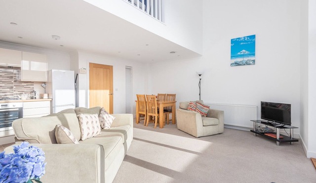 Crysawna, Newquay, close to the beach & amenities