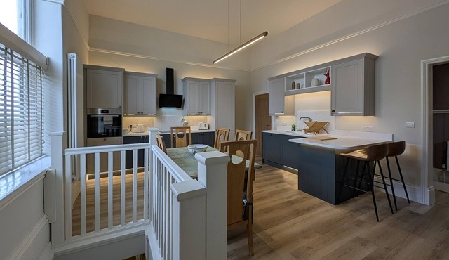 Cullercoats Coastal Escape - 3 bedroom Modern Home - Pass the Keys
