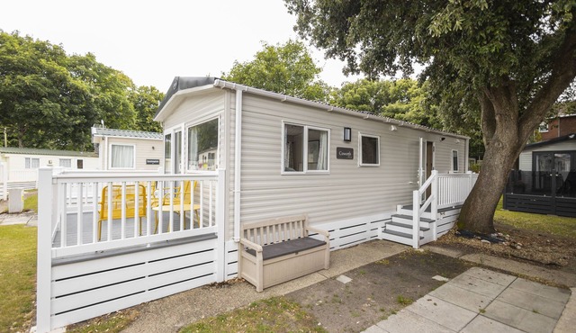 Curlew is a brand new property situated on the boutique Sandhills Holiday Park in Mudeford
