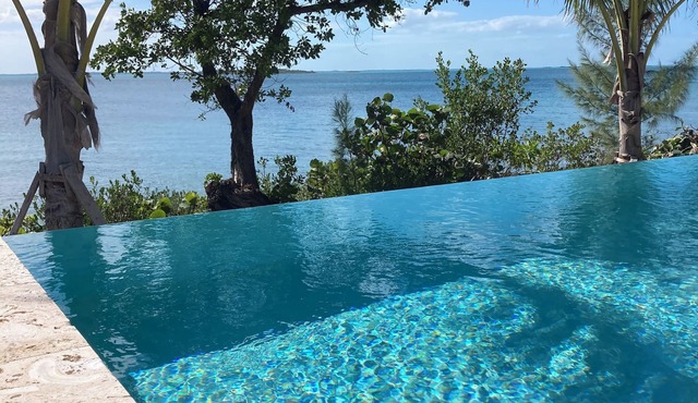 Deal July 18-25 Luxury Waterfront 6BR home, infinity pool, boat dock, kayak, SUP