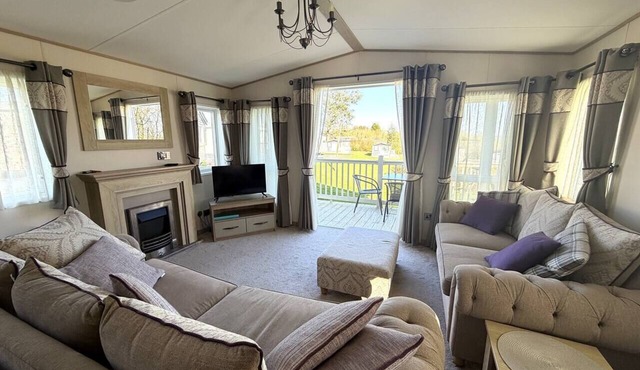 Deer View Escape – 8 Berth Retreat