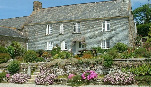 Degembris Farmhouse