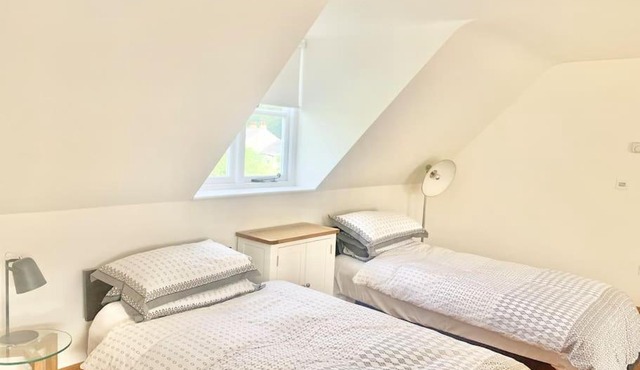 Delightful Ely house Bright and warm with cathedral view