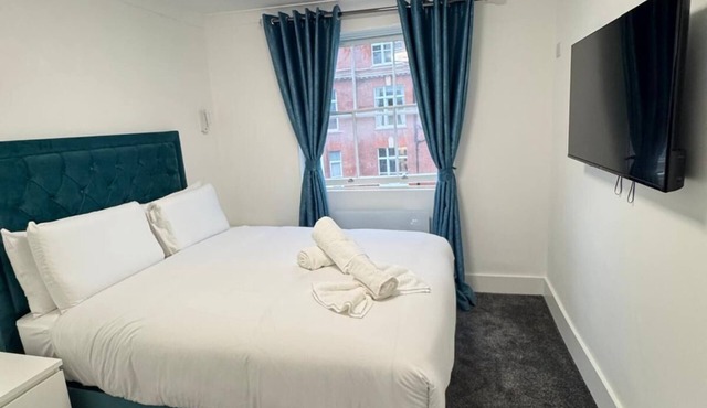 Deluxe Double Bed Apartment
