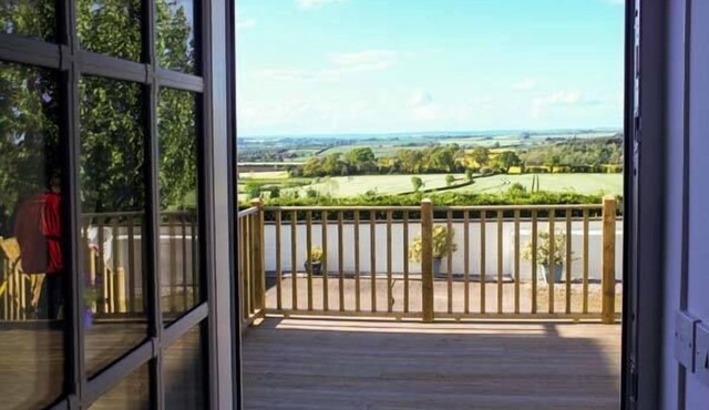 DERWENT COTTAGE, family friendly, country holiday cottage in Malton