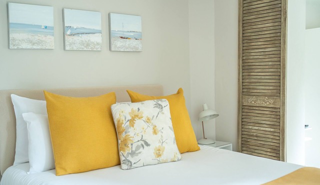 Double En Suite Room w/Private Patio