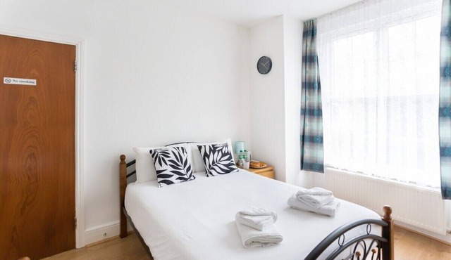 Double Room - Private Bathroom - D3 - G