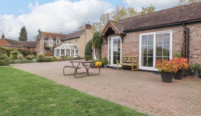 Dovecote Cottage, Gloucester