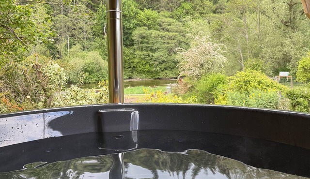 Dunmallet Cottage - Hot Tub, River, Centre of Pooley Bridge