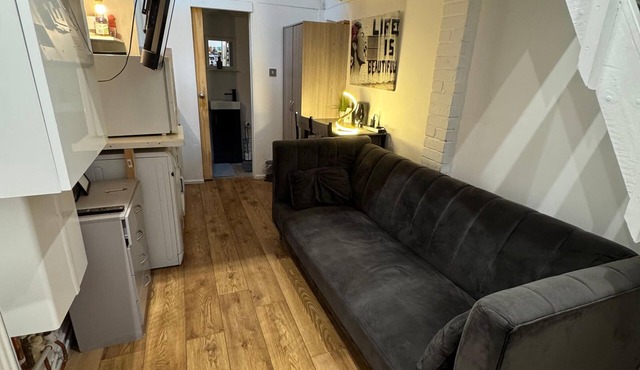 Duplex apartment 3 Minute drive to Luton Airport