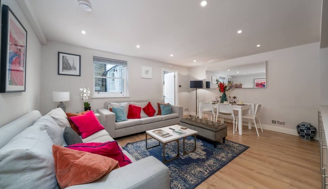 Earl s Court Chelsea 2BR Modern Apt Walk to Tube