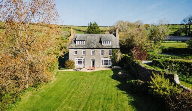 Efford House by Group Retreats