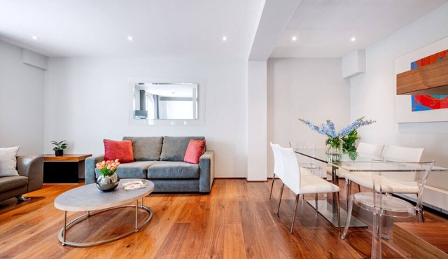 Elegant 2 Bedroom in South Kensington
