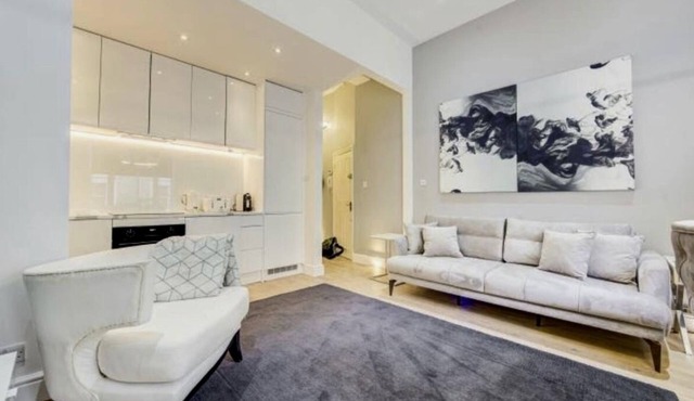 Elegant London apartment in the heart of Chelsea