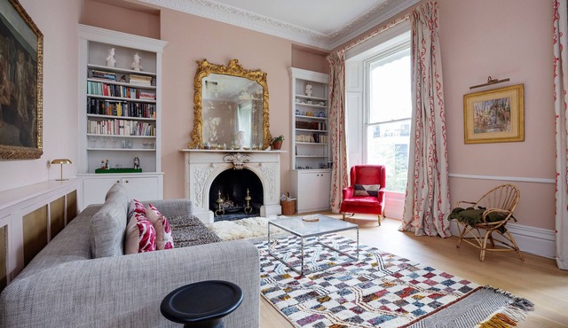 Elegant Westbourne Gardens, by Veeve