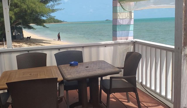 Eleuthera Island Villa 10 mins from the Airport, On the Beach