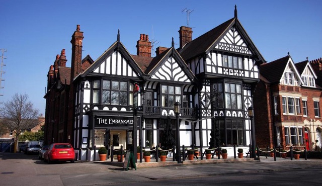 Embankment Hotel