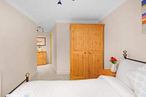 En-suite Room for couples & girls near Tower Bridge
