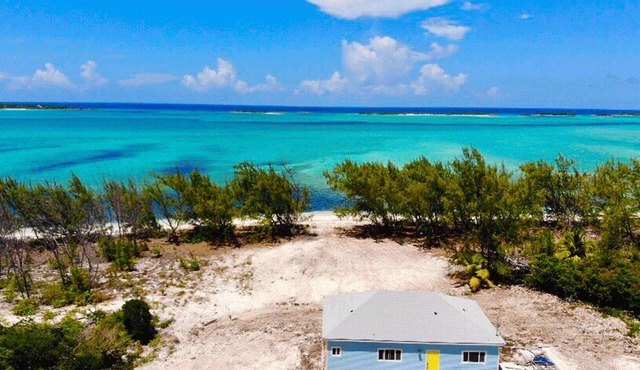 Escape to the Beach at Ocean Oasis: Unwind & Relax in this Premier Beach House
