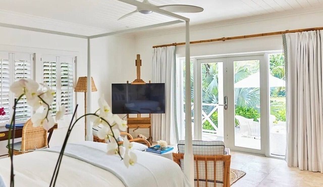 Expansive Garden Suite with Private Veranda & Peaceful Island Garden Views
