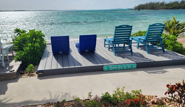 Exuma Sea La Vie - BEACHFRONT, Stunning views, Newly Updated at Hideaways
