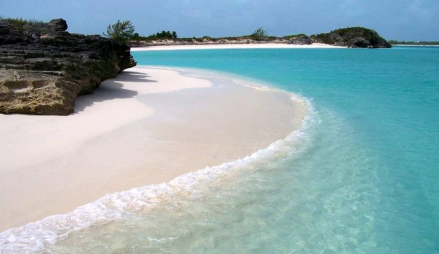 Exuma Simple Stay & Rental Car 3 mins 2 The Beach